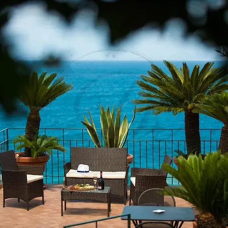 Capriccio Sorrento Coast - Capri View By The Sea Villa Massa Lubrense