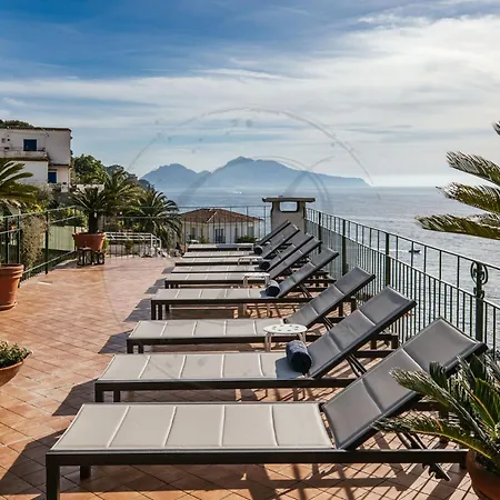 Capriccio Sorrento Coast - Capri View By The Sea